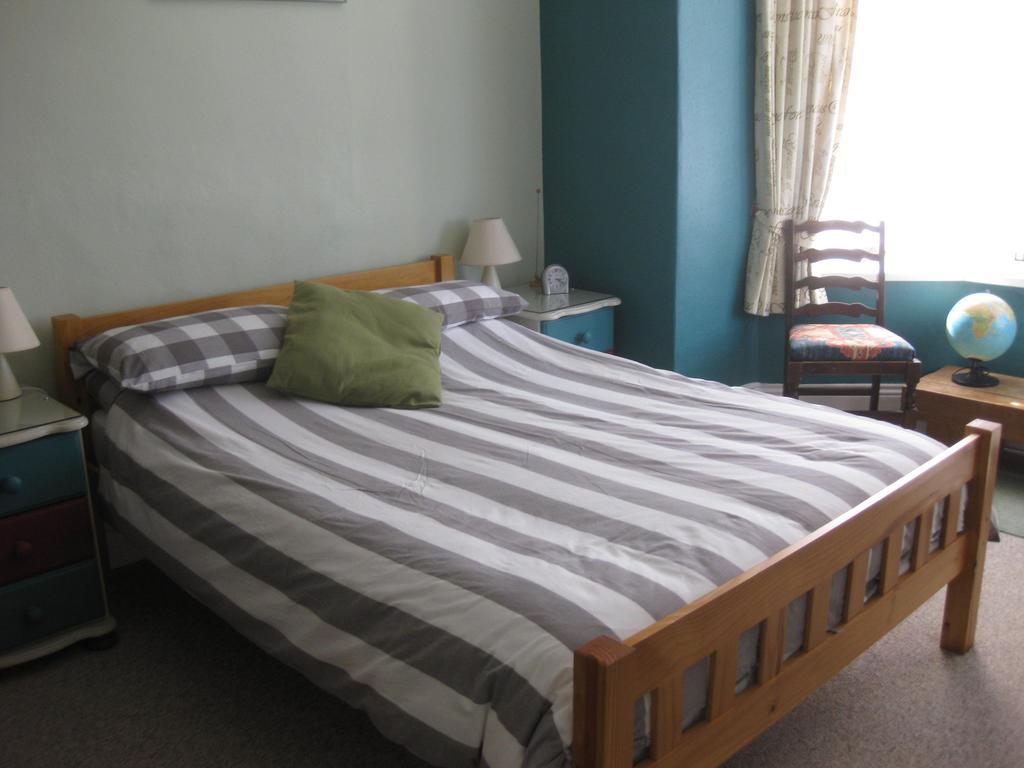 Acorns Guest House Combe Martin Esterno foto